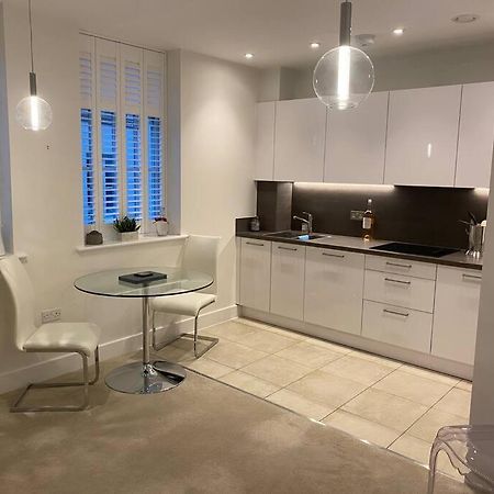 Unrivalled Location - Five Star - Worcester Apartment Eksteriør billede