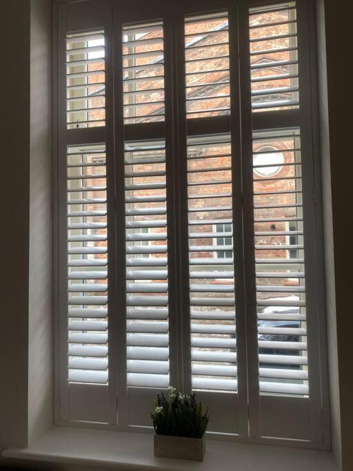 Unrivalled Location - Five Star - Worcester Apartment Eksteriør billede