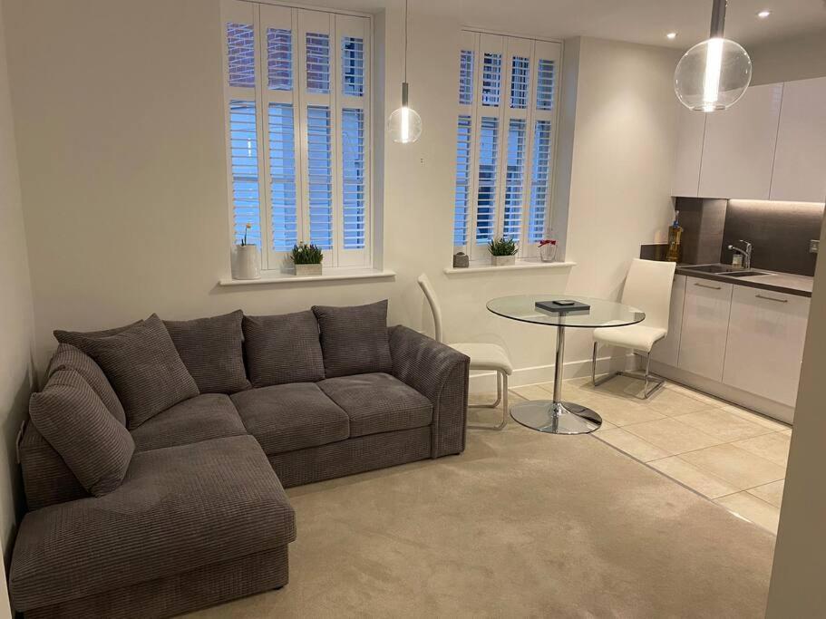 Unrivalled Location - Five Star - Worcester Apartment Eksteriør billede